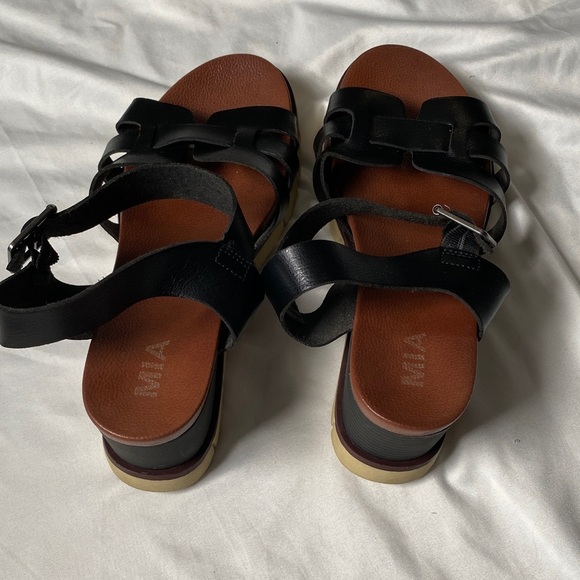 MIA Black and Brown Women's Sandals - Picture 4 of 16